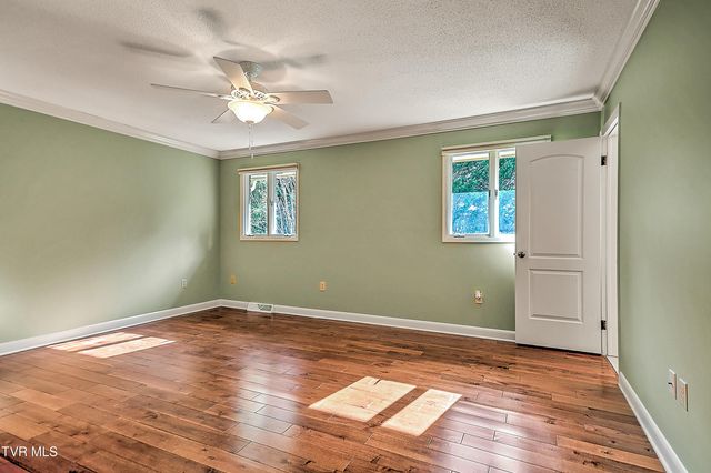 2704 Suffolk Street, Kingsport, TN 37660