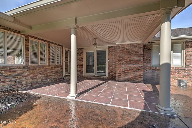 2704 Suffolk Street, Kingsport, TN 37660