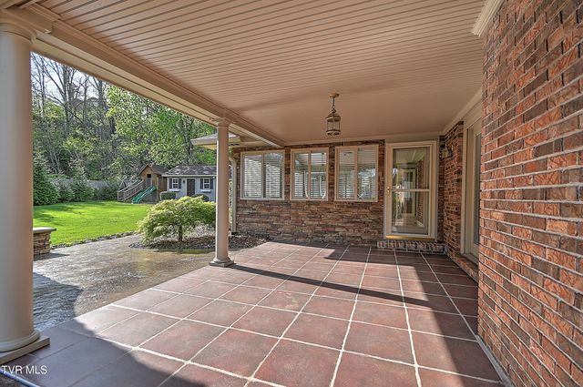 2704 Suffolk Street, Kingsport, TN 37660