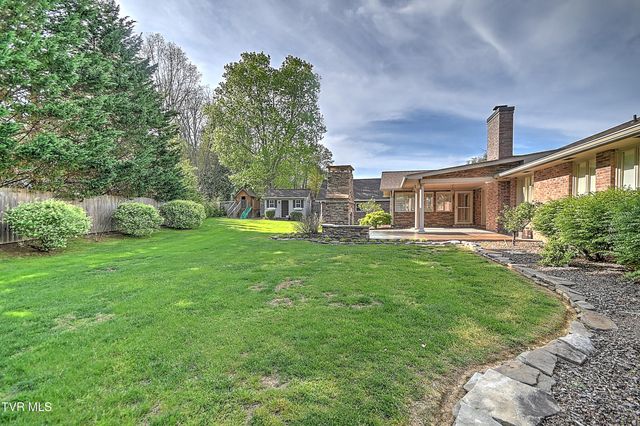 2704 Suffolk Street, Kingsport, TN 37660