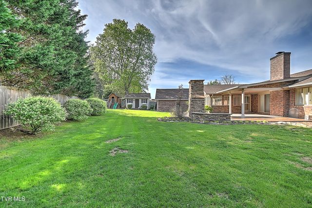 2704 Suffolk Street, Kingsport, TN 37660