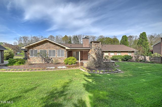 2704 Suffolk Street, Kingsport, TN 37660