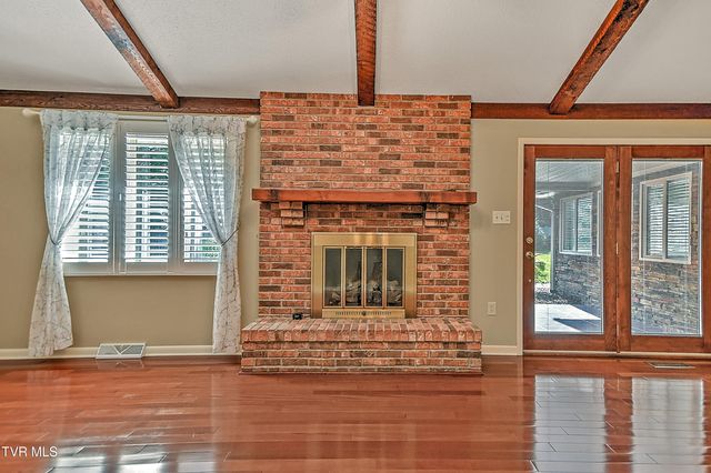 2704 Suffolk Street, Kingsport, TN 37660