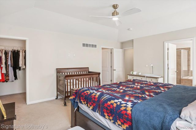 2624 Trillium Hills Drive, Commerce Charter Township, MI 48382