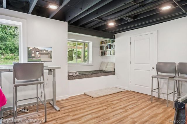 2624 Trillium Hills Drive, Commerce Charter Township, MI 48382