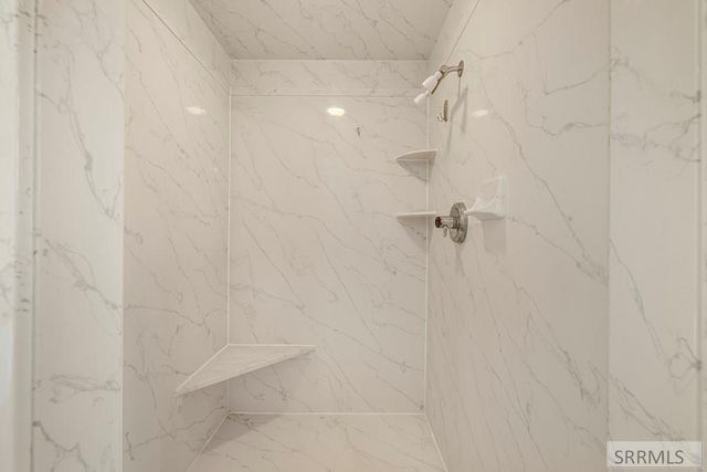 144 E 400 N, Blackfoot, ID 83221