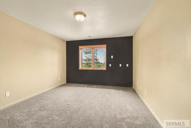 144 E 400 N, Blackfoot, ID 83221