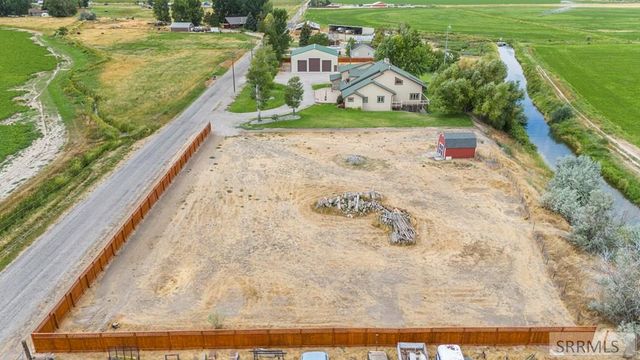 144 E 400 N, Blackfoot, ID 83221