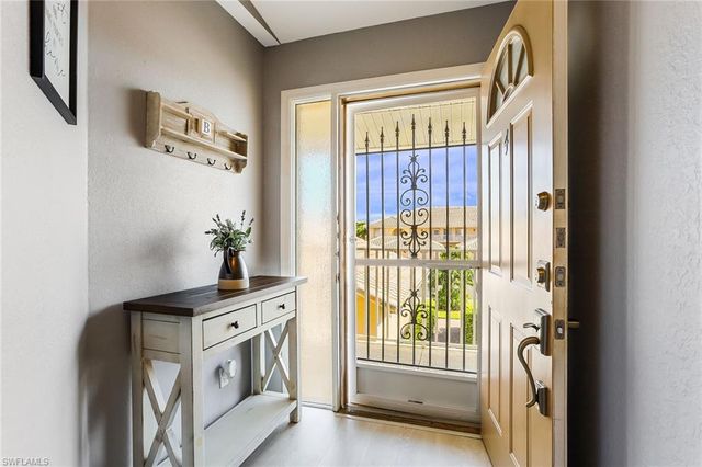 9022 Michael CIR # 4, Naples, FL 34113