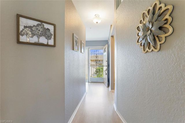 9022 Michael CIR # 4, Naples, FL 34113