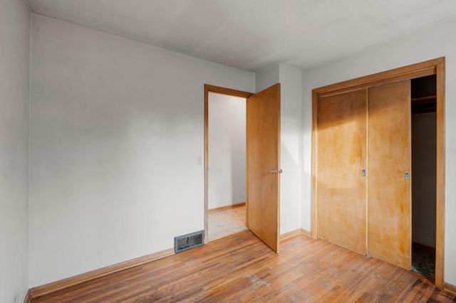 76 Mcleod Avenue NE, Hutchinson, MN 55350