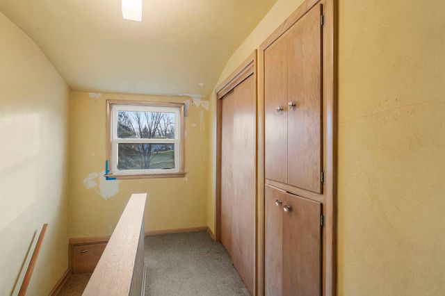 76 Mcleod Avenue NE, Hutchinson, MN 55350