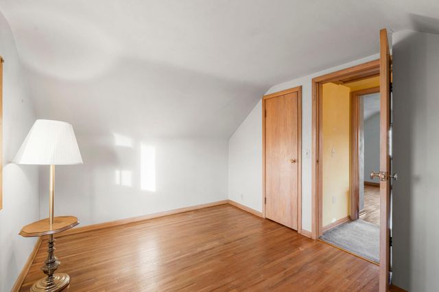 76 Mcleod Avenue NE, Hutchinson, MN 55350