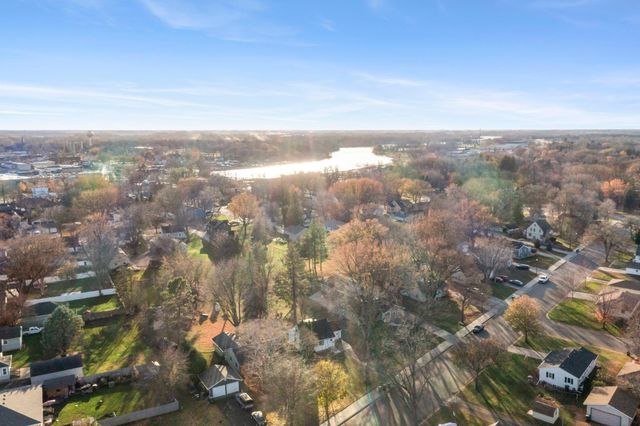 76 Mcleod Avenue NE, Hutchinson, MN 55350