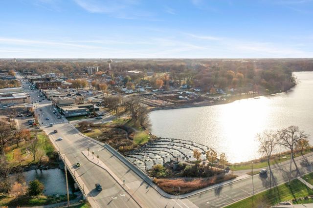 76 Mcleod Avenue NE, Hutchinson, MN 55350