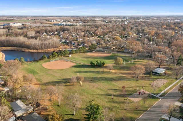 76 Mcleod Avenue NE, Hutchinson, MN 55350