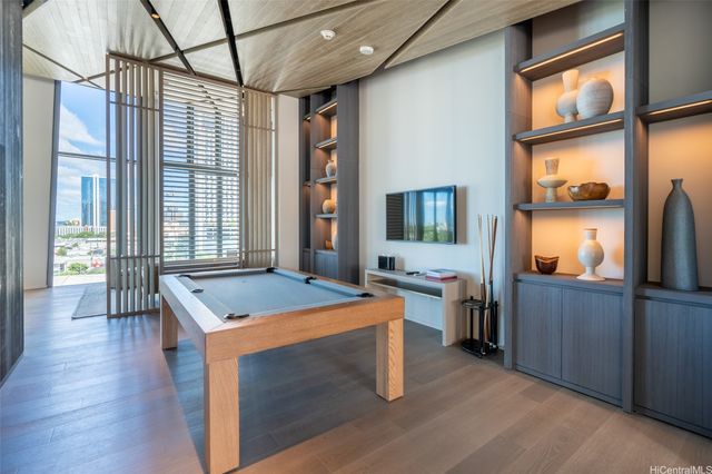 1000 Auahi Street 2802, Honolulu, HI 96814