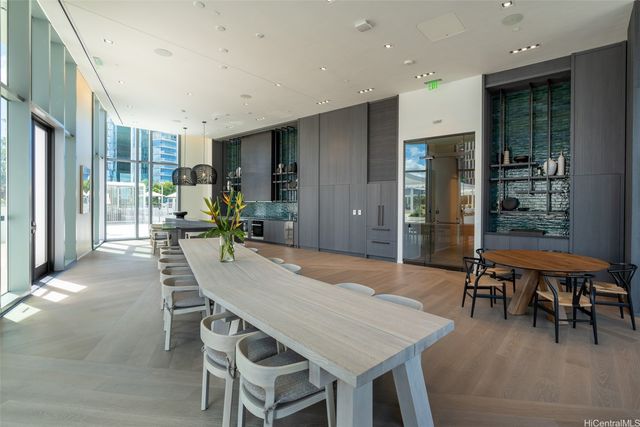 1000 Auahi Street 2802, Honolulu, HI 96814
