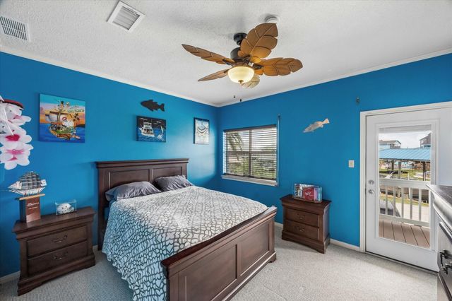1331 Edwards Drive, Dickinson, TX 77539