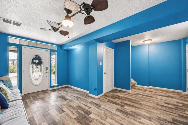 1331 Edwards Drive, Dickinson, TX 77539