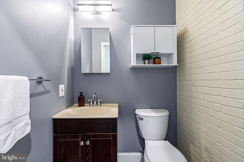 Image 29 of property listing at 606 W 36TH ST, Baltimore, MD 21211