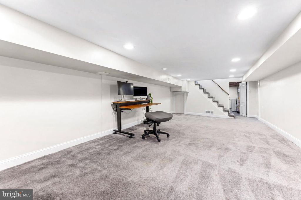 Image 33 of property listing at 606 W 36TH ST, Baltimore, MD 21211