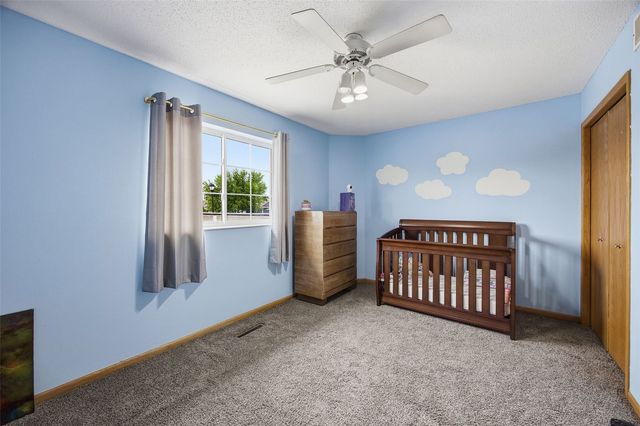 3800 Deer Valley Drive B, Marion, IA 52302