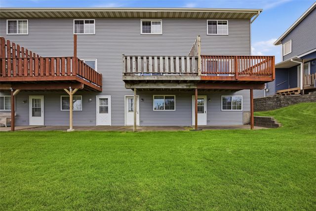 3800 Deer Valley Drive B, Marion, IA 52302