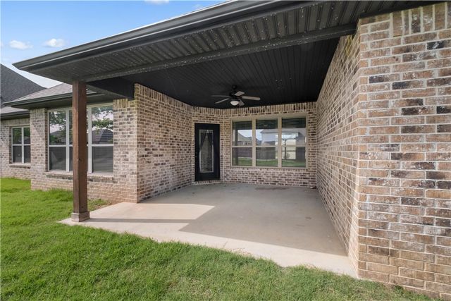 793 Verona Avenue, Tontitown, AR 72762