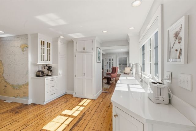 11 Friendship Lane, Duxbury, MA 02332