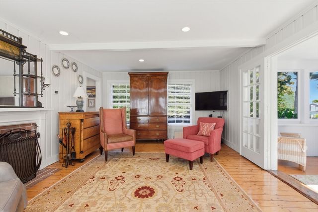 11 Friendship Lane, Duxbury, MA 02332