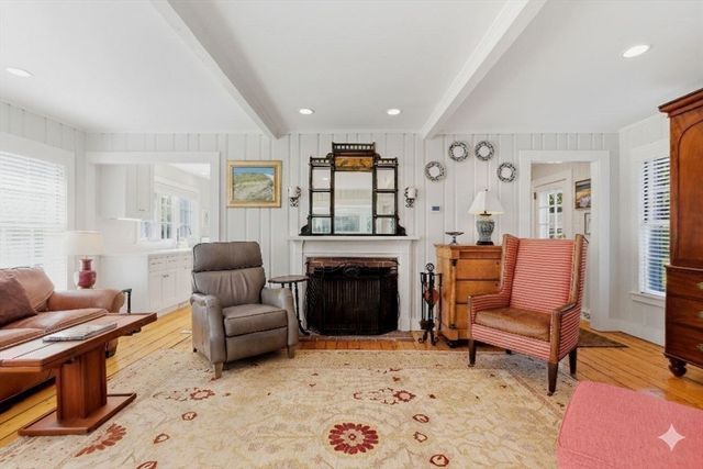 11 Friendship Lane, Duxbury, MA 02332