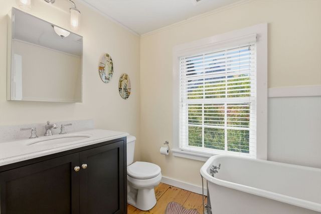 11 Friendship Lane, Duxbury, MA 02332