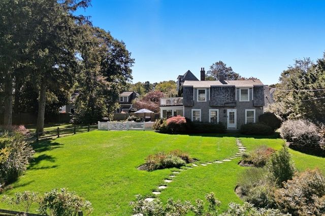 11 Friendship Lane, Duxbury, MA 02332