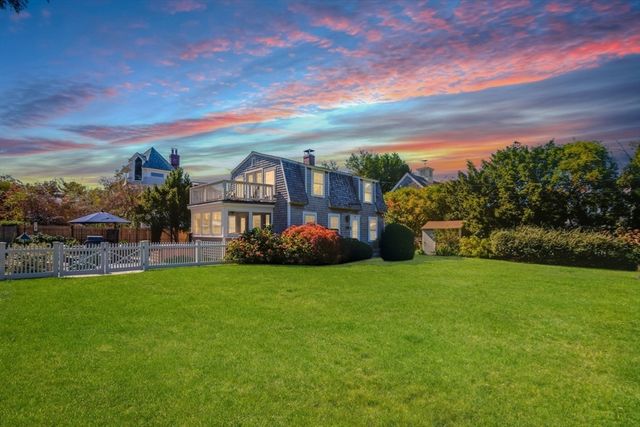 11 Friendship Lane, Duxbury, MA 02332