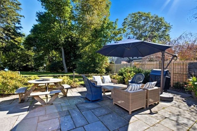 11 Friendship Lane, Duxbury, MA 02332