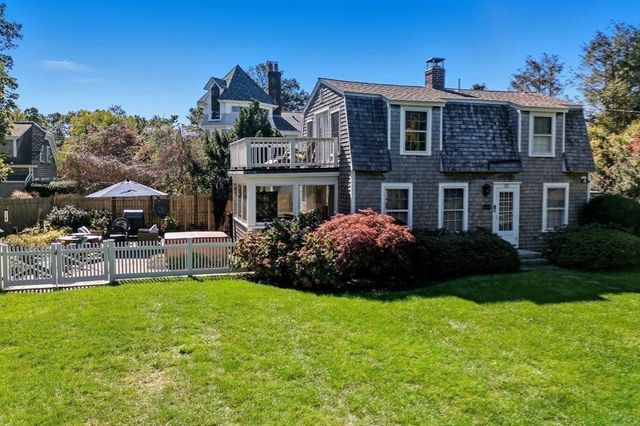 11 Friendship Lane, Duxbury, MA 02332