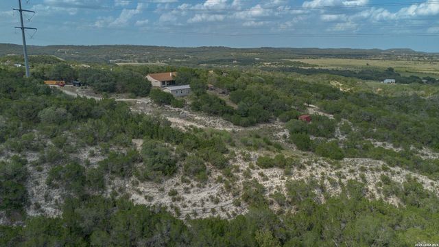103 E High Bluff Circle, Boerne, TX 78006