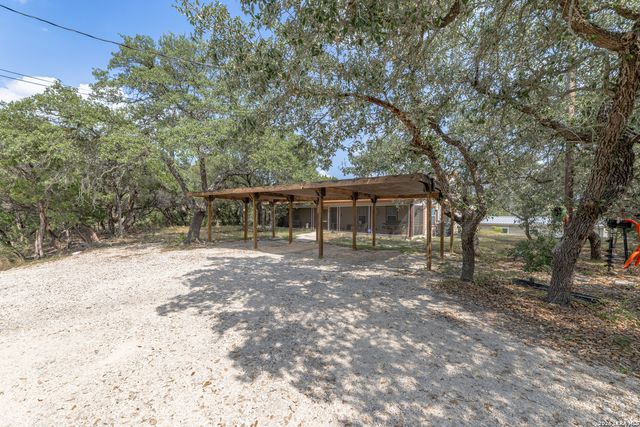 103 E High Bluff Circle, Boerne, TX 78006