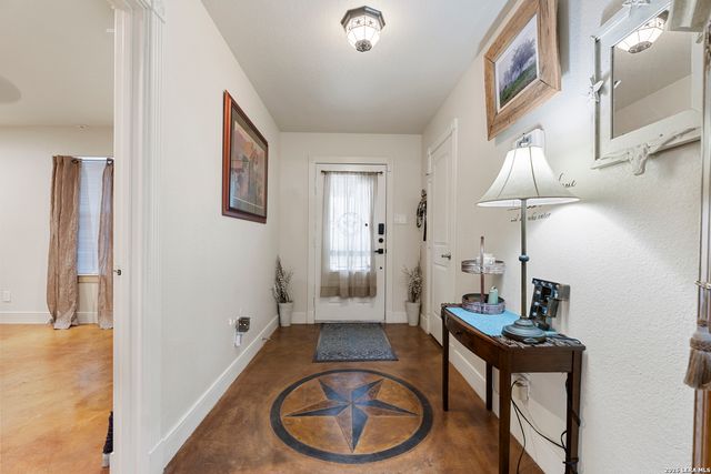 103 E High Bluff Circle, Boerne, TX 78006