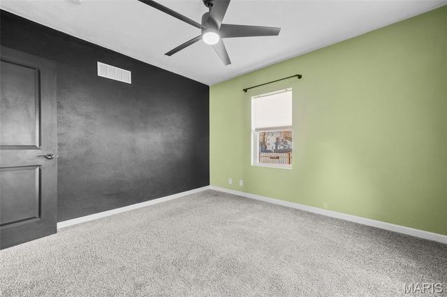 827 Longfellow Avenue, Wood River, IL 62095