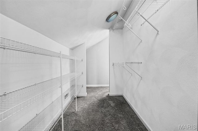 827 Longfellow Avenue, Wood River, IL 62095