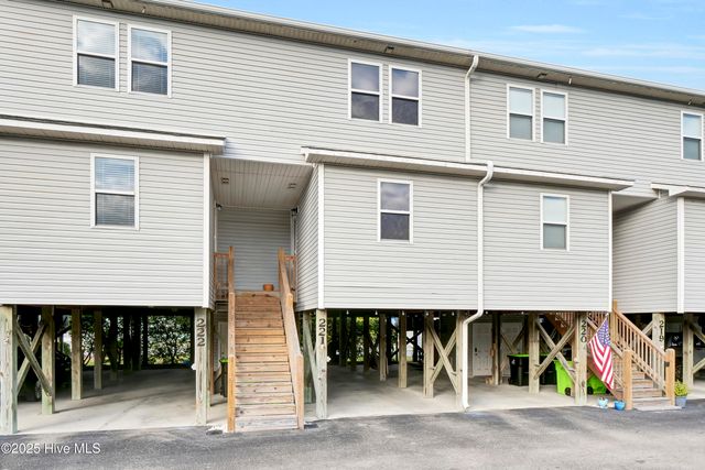 221 Lazy Day Drive, Holly Ridge, NC 28445