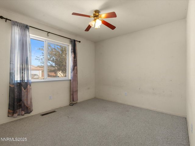 397 Nader Way, Fernley, NV 89408