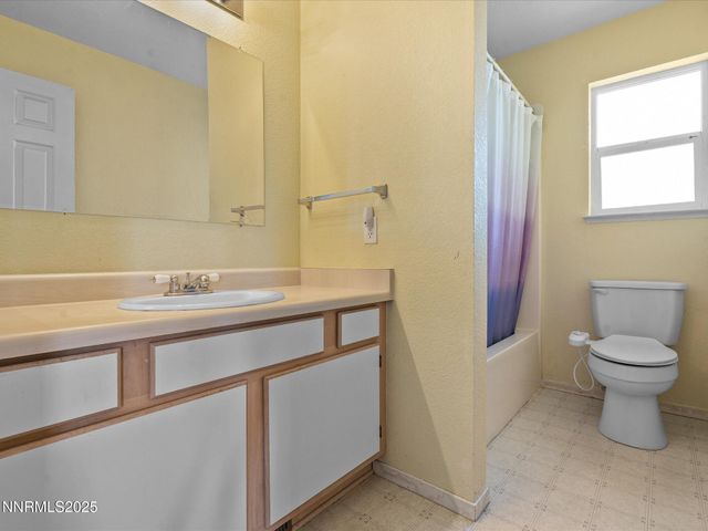 397 Nader Way, Fernley, NV 89408