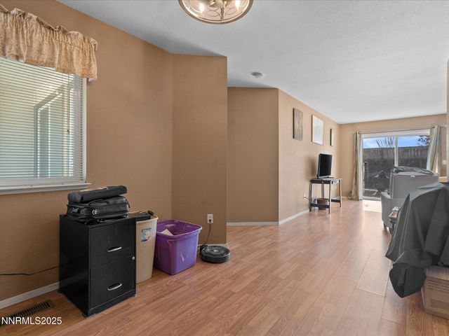 397 Nader Way, Fernley, NV 89408
