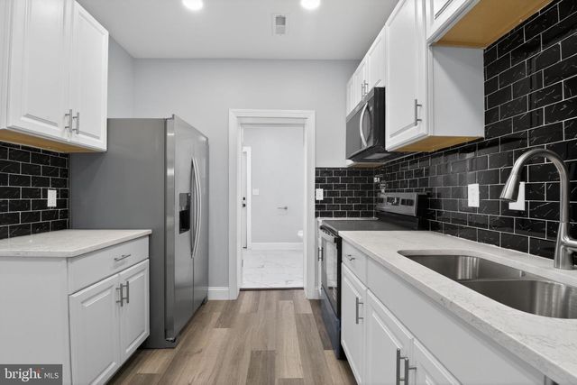 2420 N MADISON ST, Wilmington, DE 19802