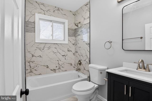 2420 N MADISON ST, Wilmington, DE 19802