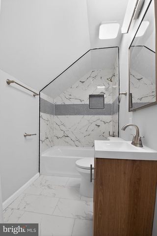 2420 N MADISON ST, Wilmington, DE 19802