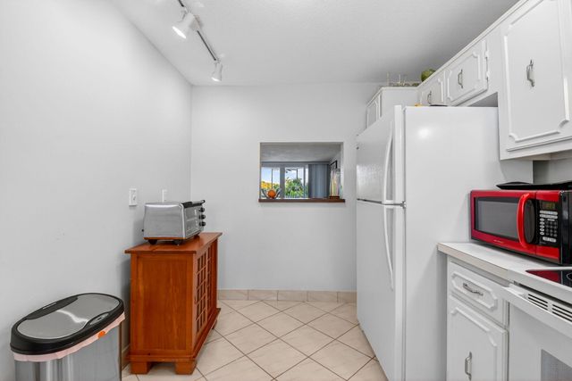 2010 S Federal Highway 202, Boynton Beach, FL 33435